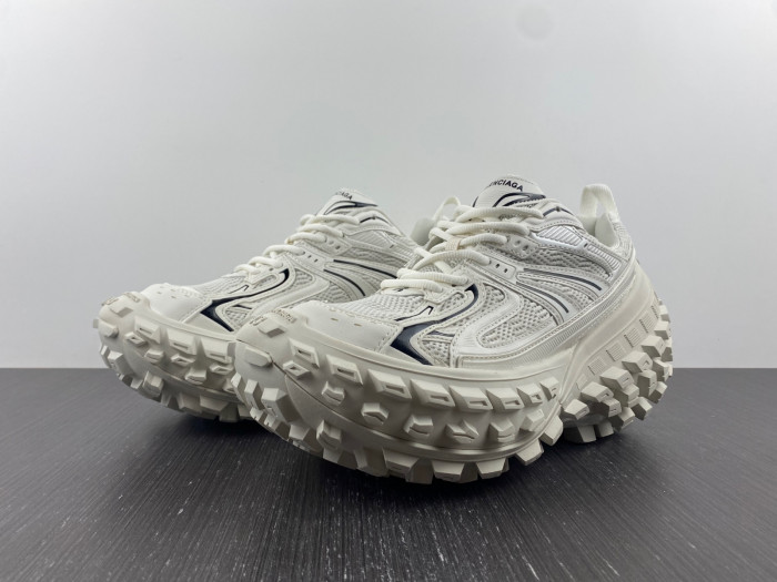 Ba*len*cia*ga defender sneaker