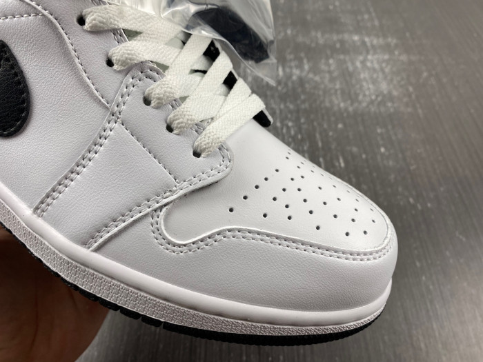 air jordan 1 mid “white/black” dq8426-132