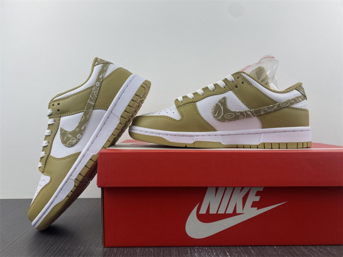 nike dunk low essential paisley pack barley dh4401-104