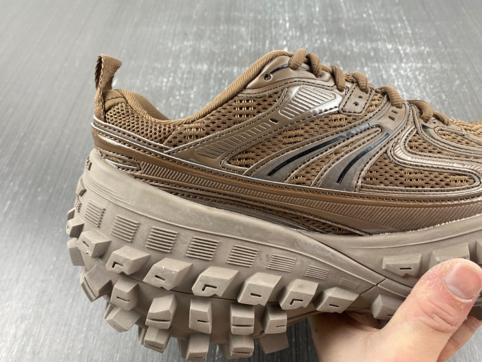 Ba*len*cia*ga defender sneaker