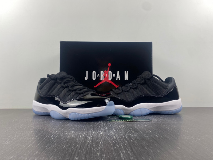 air jordan 11 low “space jam” fv5104-004