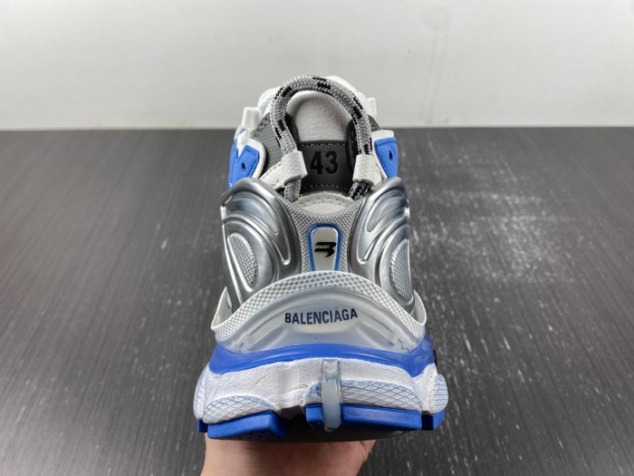 Ba*len*cia*ga runner sneaker