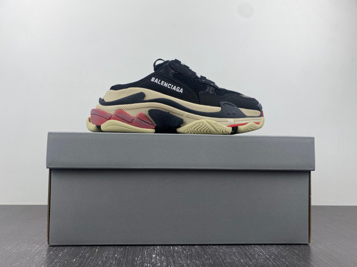 Ba*len*cia*ga triple s sneaker 80000107