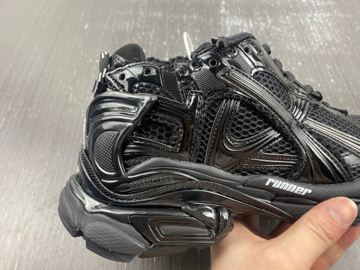 Ba*len*cia*ga runner sneaker