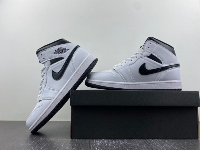 air jordan 1 mid “white/black” dq8426-132