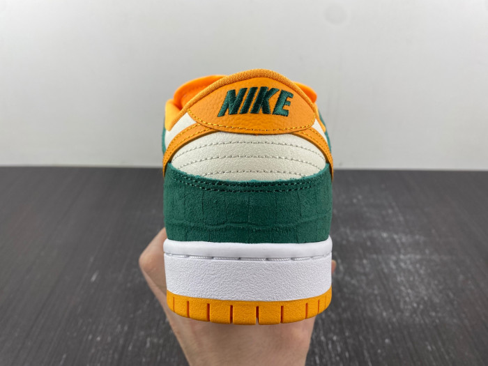 nike sb dunk low legion pine kumquat 304292-383