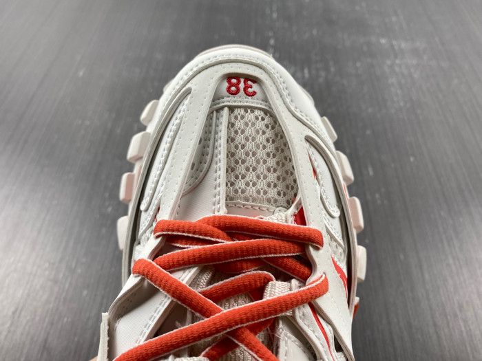 Ba*len*cia*ga track 8000038