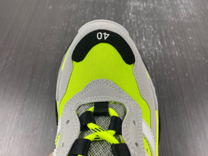 Ba*len*cia*ga triple s sneaker 80000111