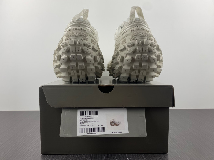 Ba*len*cia*ga defender sneaker