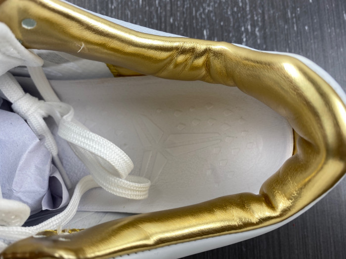 nike kobe 8 protro “white/metallic gold” nk0409