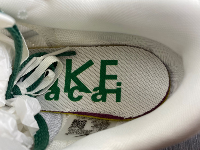 nike sacai x vaporwaffle ns11251