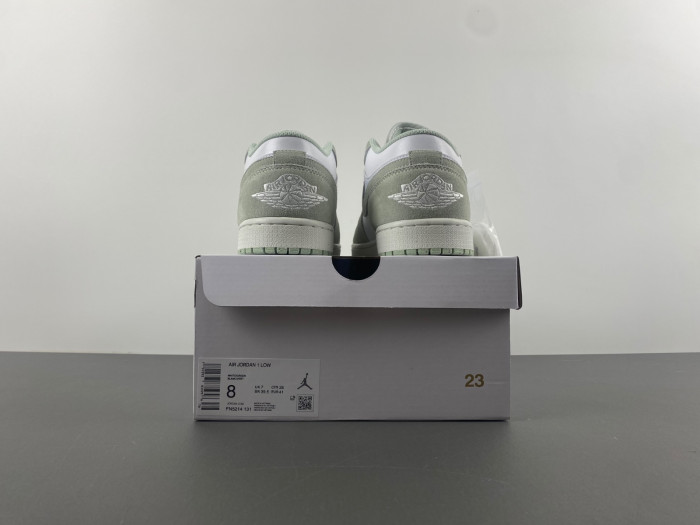air jordan 1 low "light green" fn5214-131
