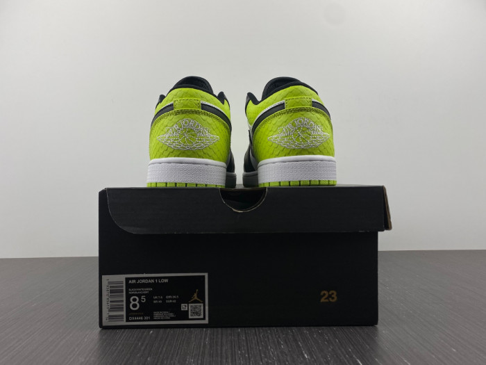 air jordan 1 low "vivid green snakeskin