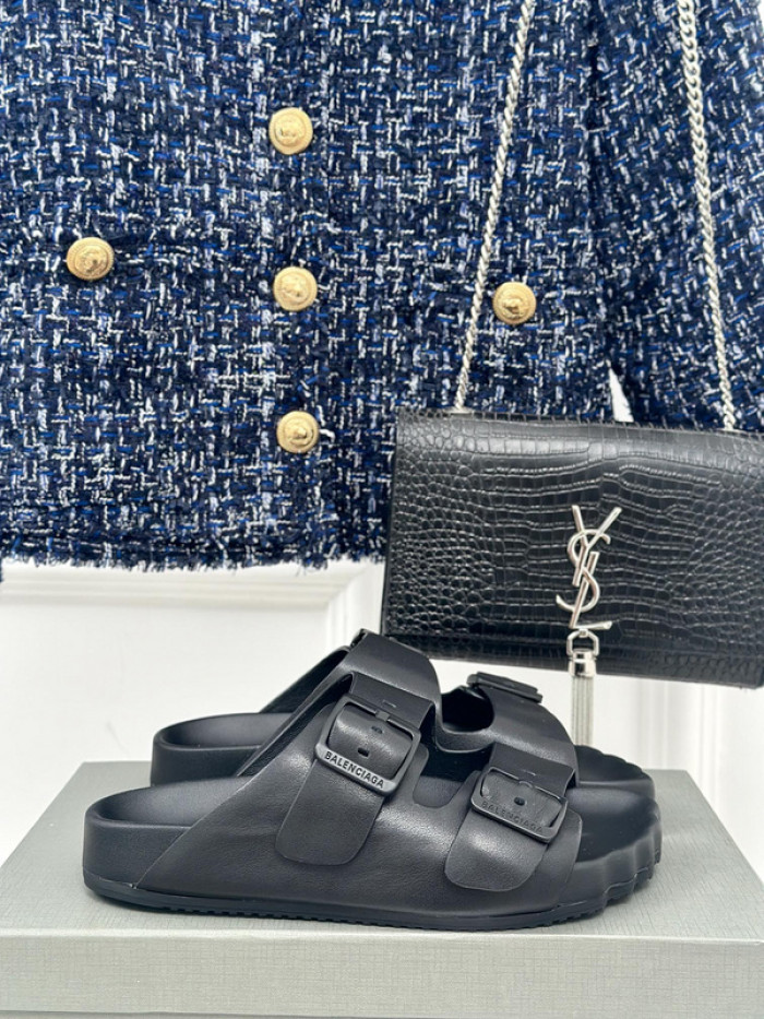 balenciag* sandal bs71