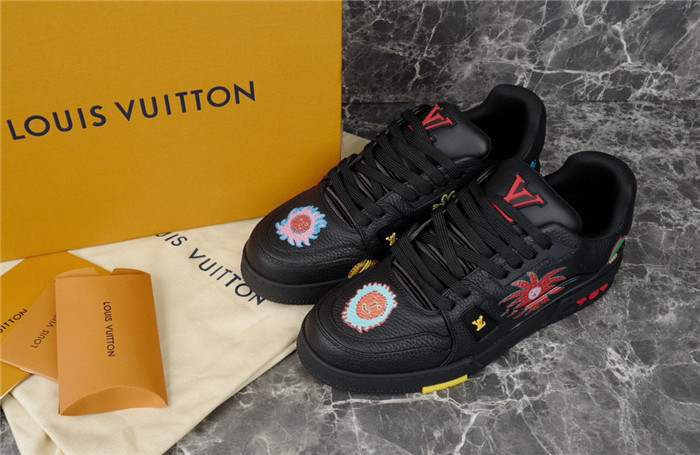 lv snekaers l0000328