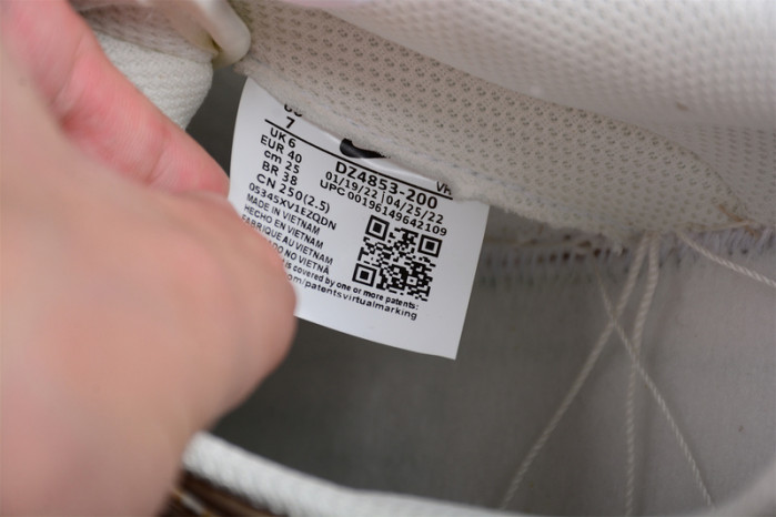 nike dunk low “sesame” dz4853-200