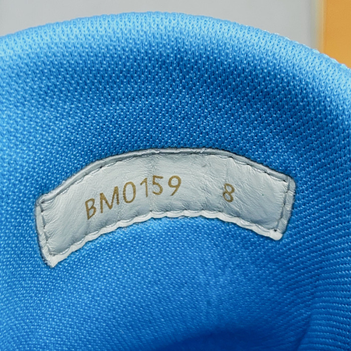 lv snekaers l0000108