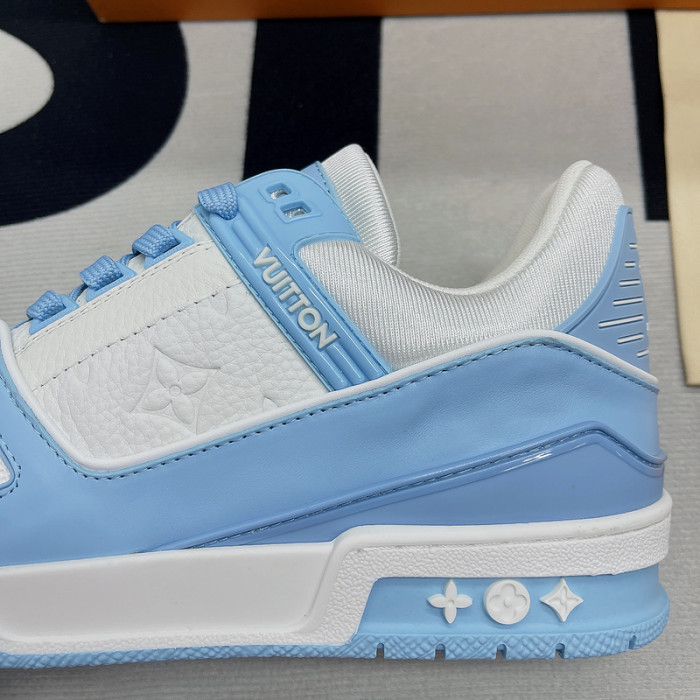 lv snekaers l000093