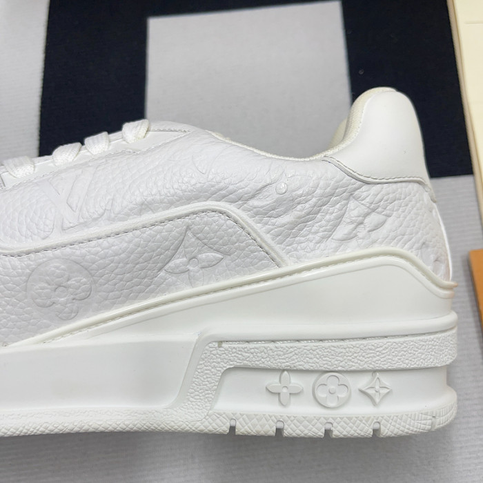 lv snekaers l0000109