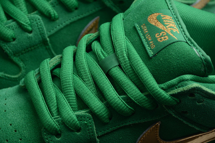nike sb dunk low st. patrick’s day bq6817 303
