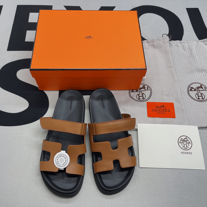 herme* sandal 42