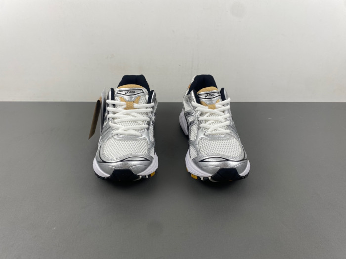 As*ic*s sneakers 1203a019