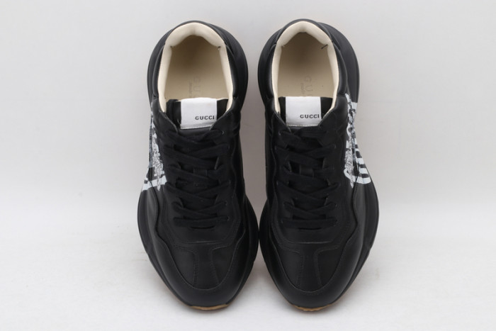 G*u*i* rhyton sneaker