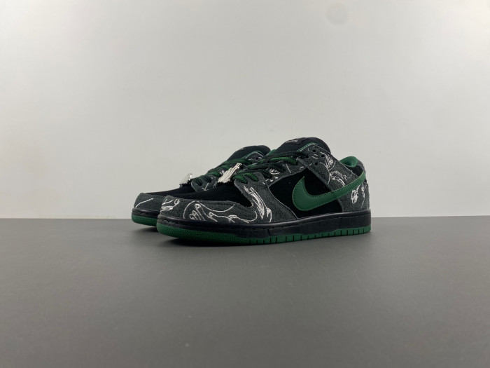there skateboards x nike sb dunk low hf7743-001