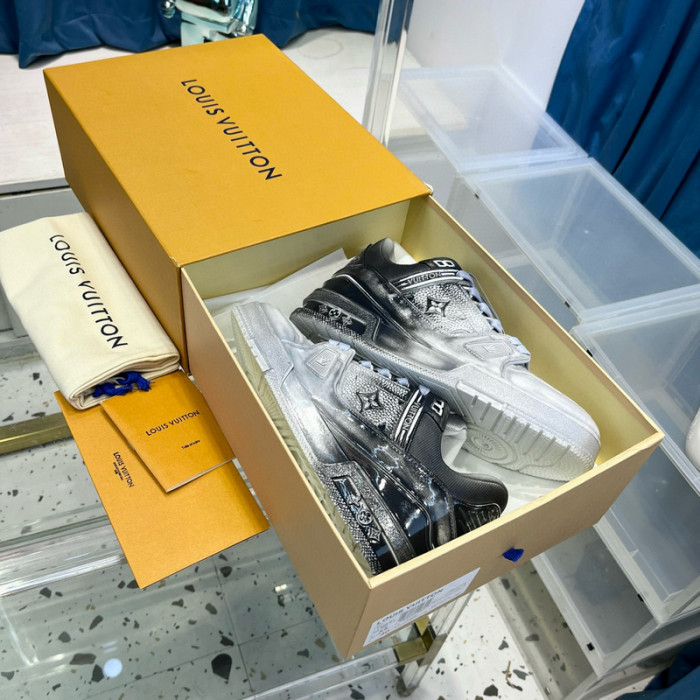 lv snekaers l0000236