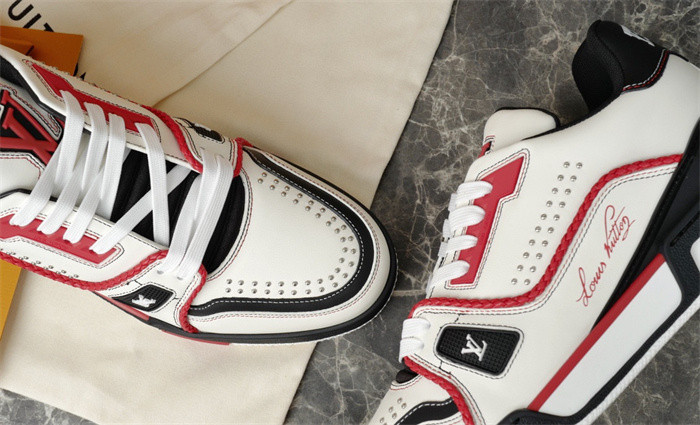 lv snekaers l0000337