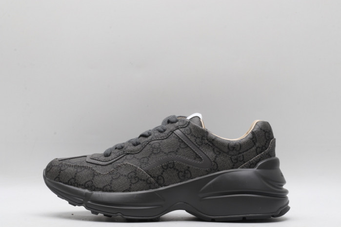 G*u*i* rhyton sneaker