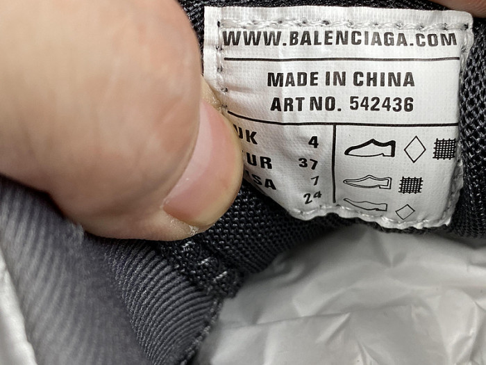 Ba*len*cia*ga track 5000024