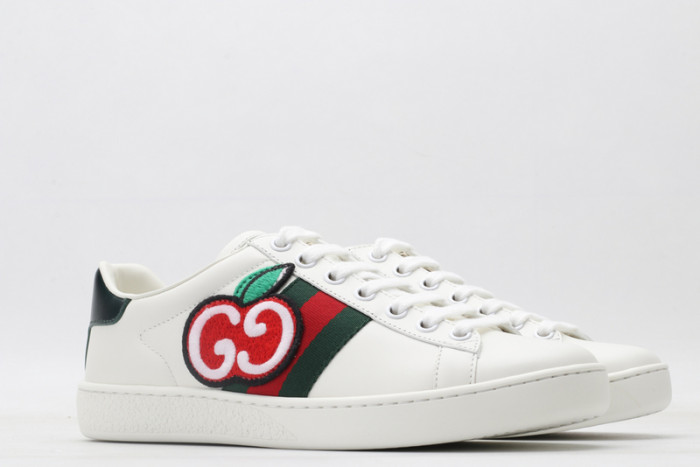 G*u*i* ace sneaker