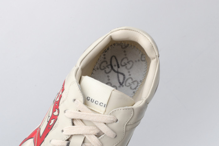 G*u*i* rhyton sneaker