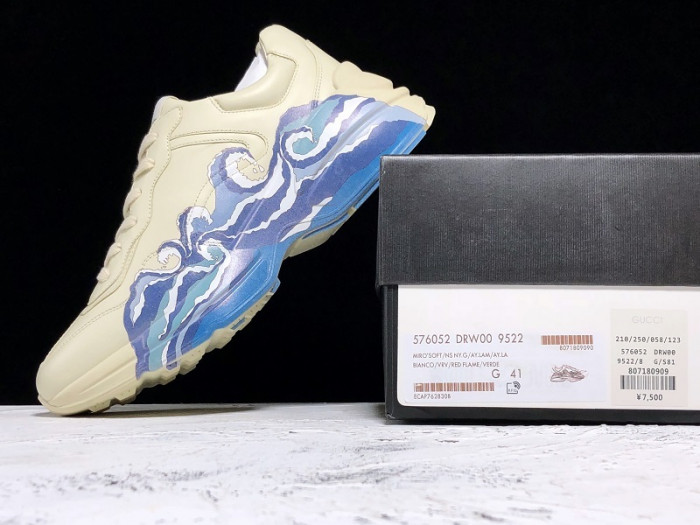 G*u*i* rhyton sneaker