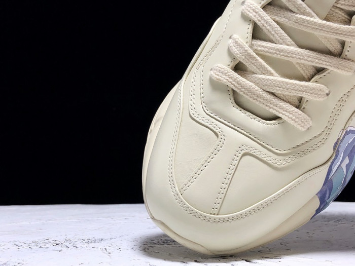 G*u*i* rhyton sneaker