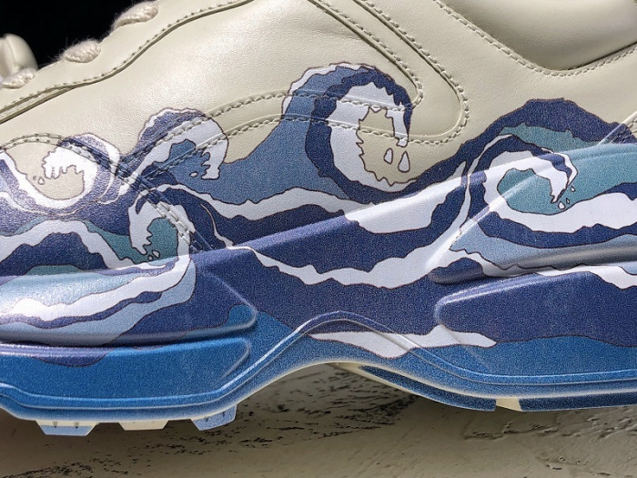 G*u*i* rhyton sneaker