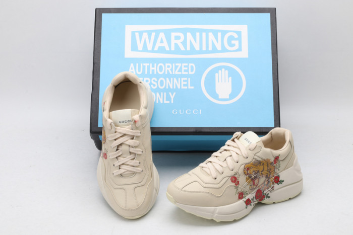 G*u*i* rhyton sneaker