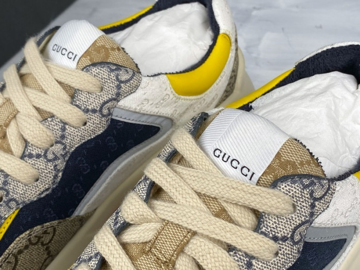 G*u*i* rhyton sneaker