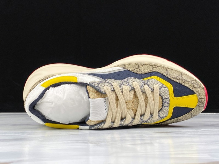 G*u*i* rhyton sneaker