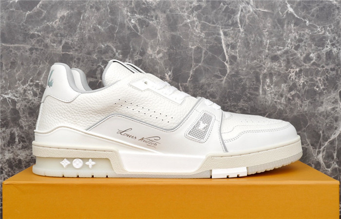 lv snekaers l0000326