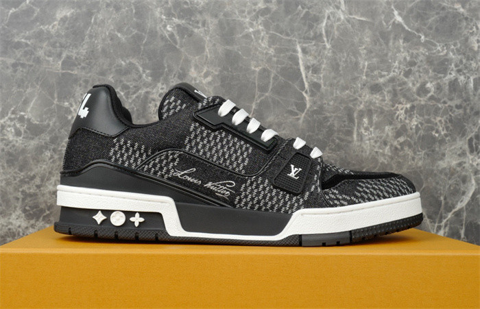 lv snekaers l0000339