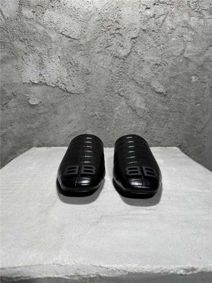 balenciag* sandal bs67