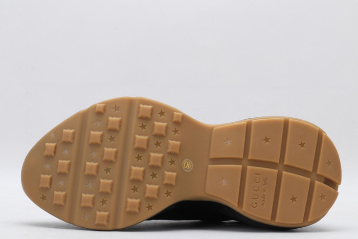 G*u*i* rhyton sneaker