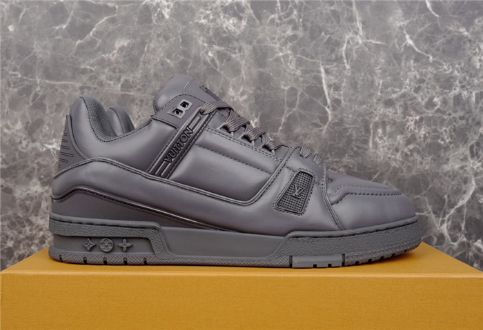 lv snekaers l0000324