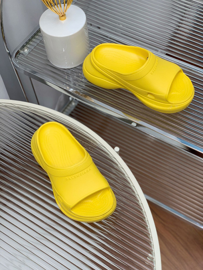 balenciag* sandal bs65