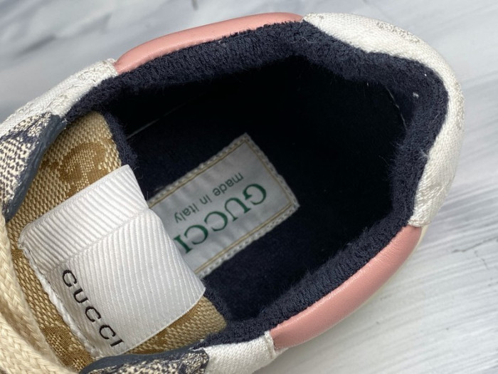 G*u*i* rhyton sneaker