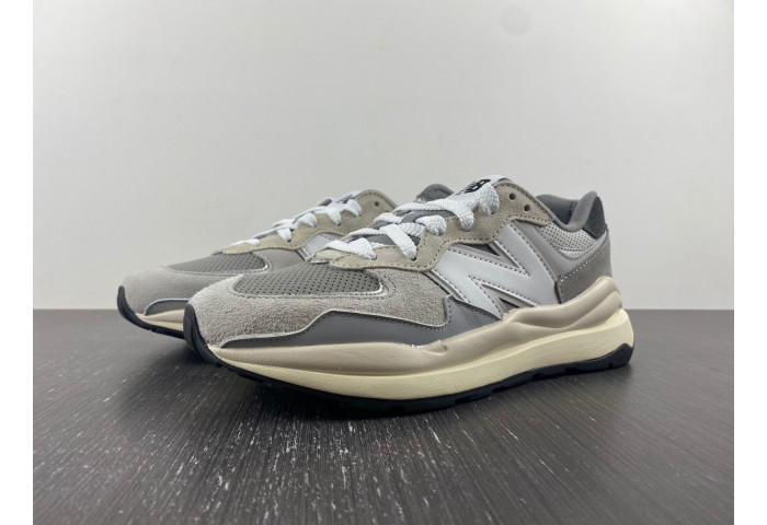 Bape x New Balance 2002R M2002RHO DFY19