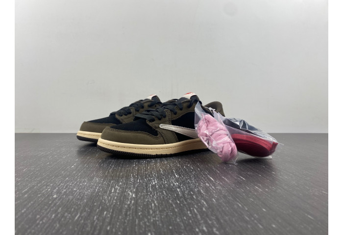 TRAVIS SCOTT X AIR JORDAN 1 LOW “MOCHA” KIDS CQ4277-001