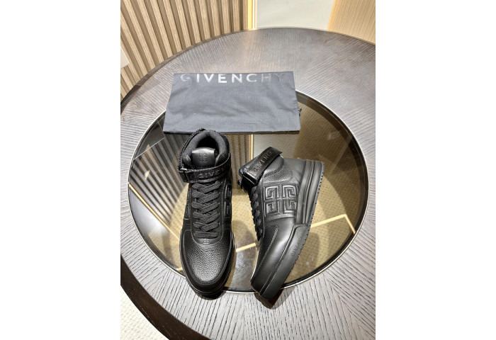 Givenchy Sneakers 660024